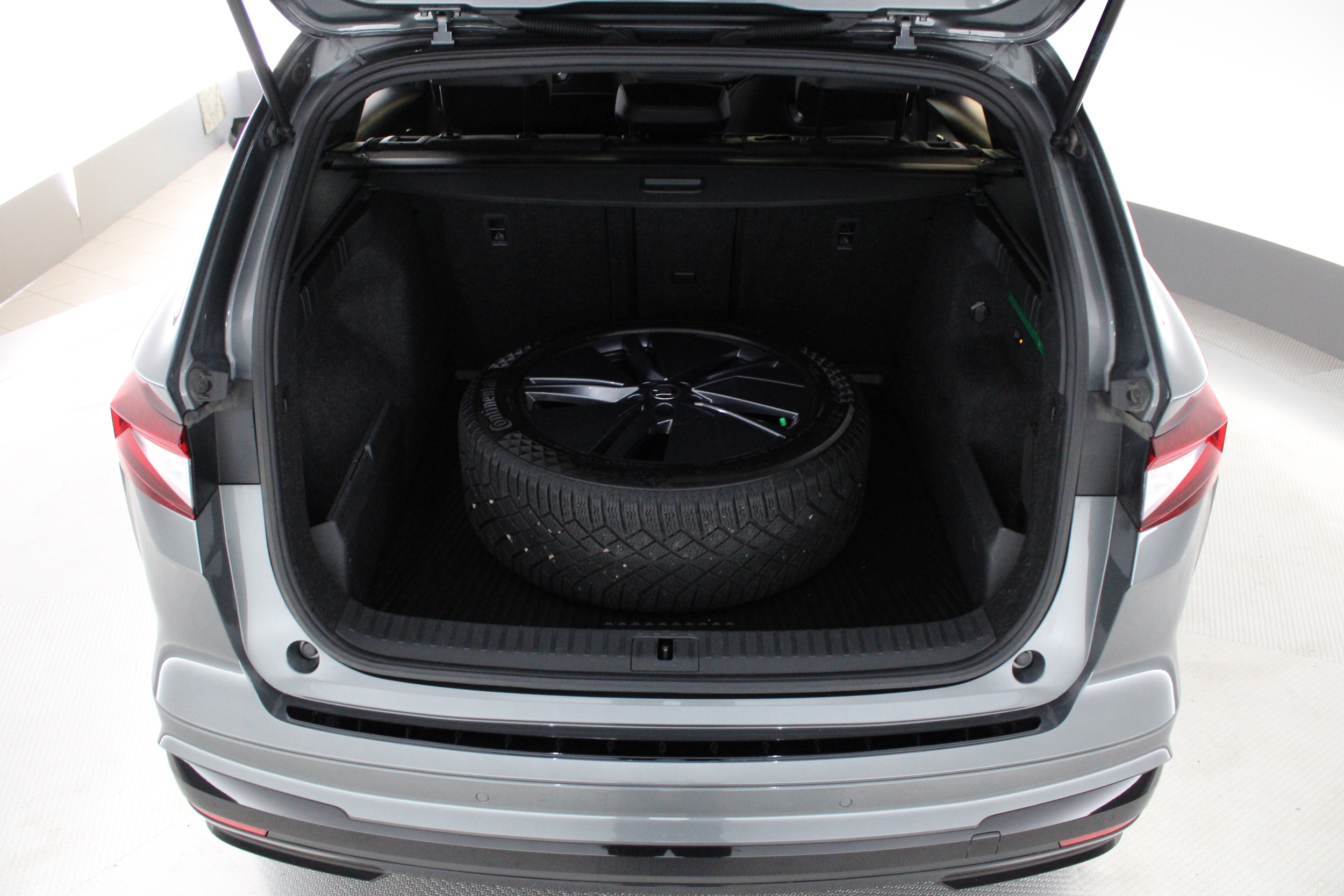 SKODA Enyaq 2023