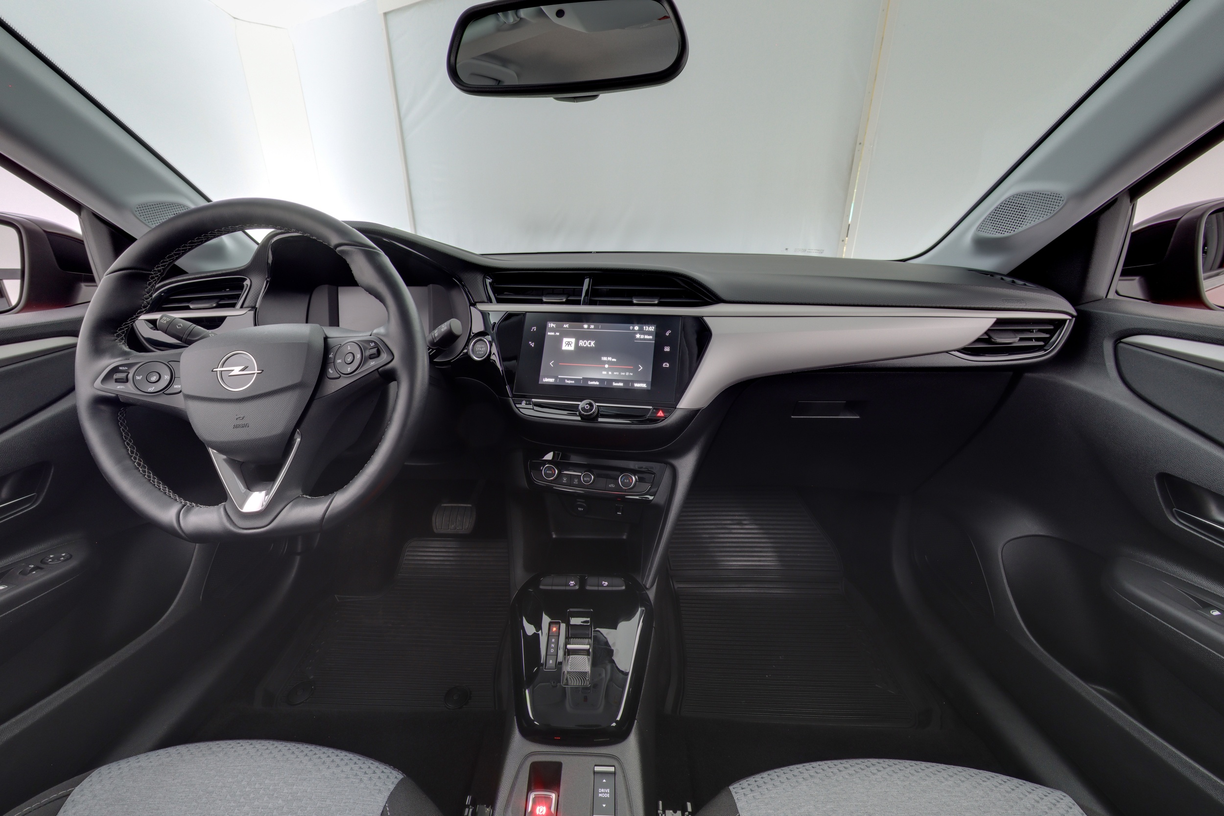 OPEL Corsa-e 2024