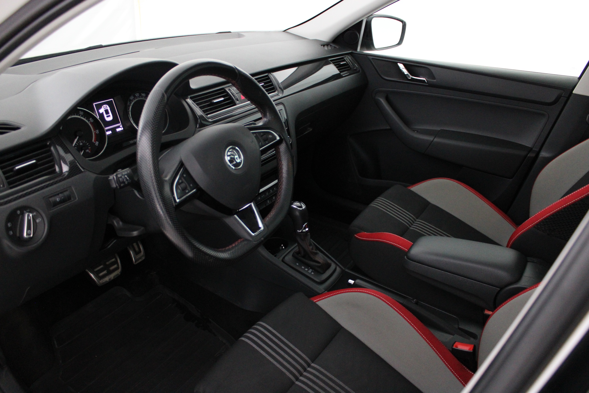 SKODA Rapid 2016