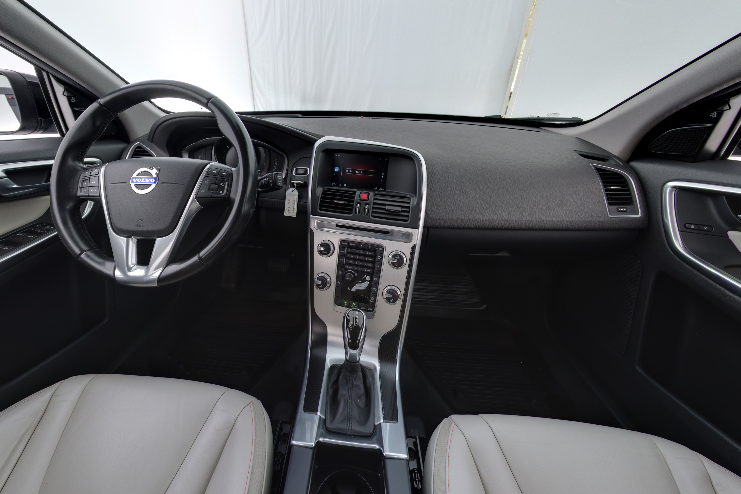 VOLVO XC60 2015