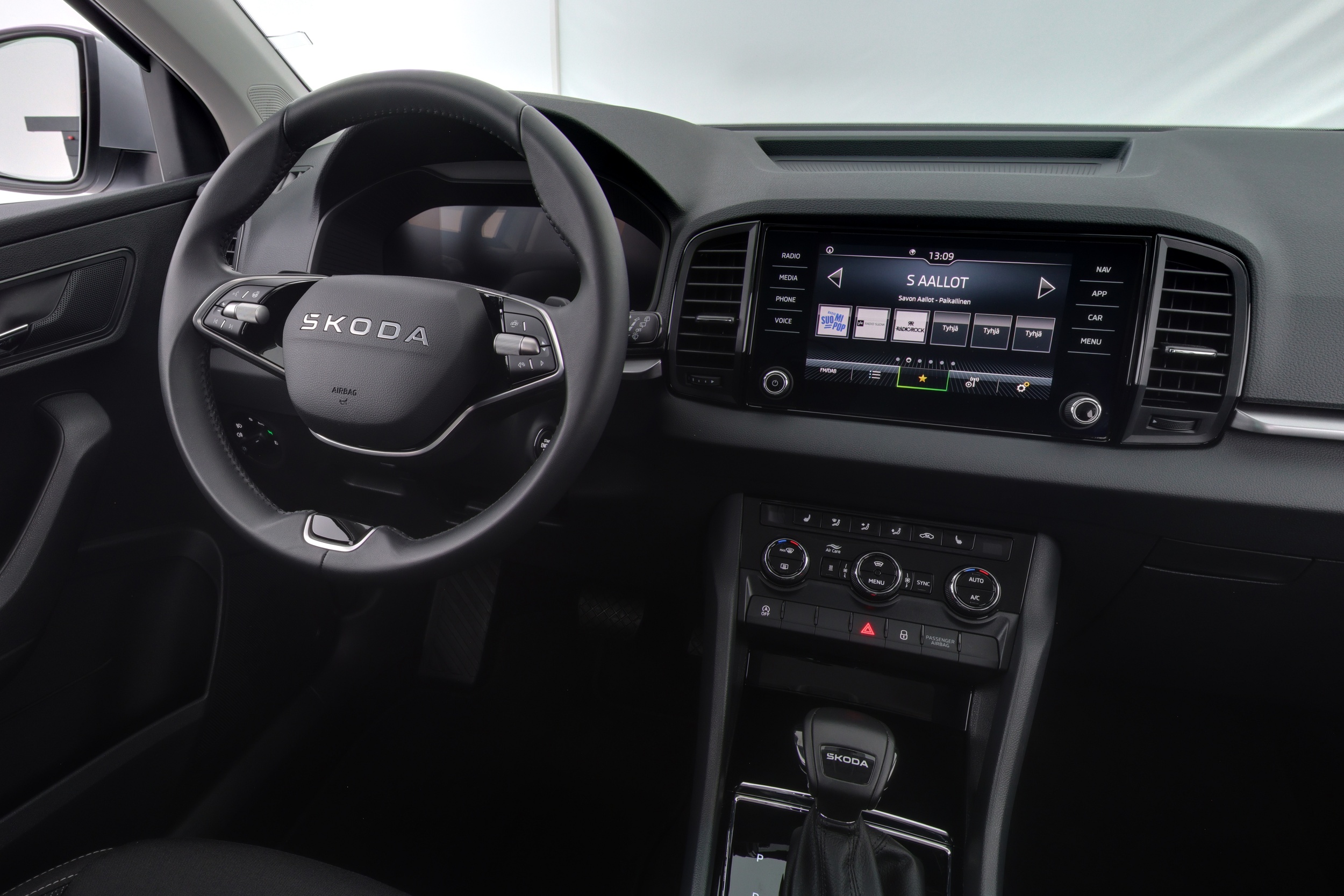 SKODA Karoq 2025