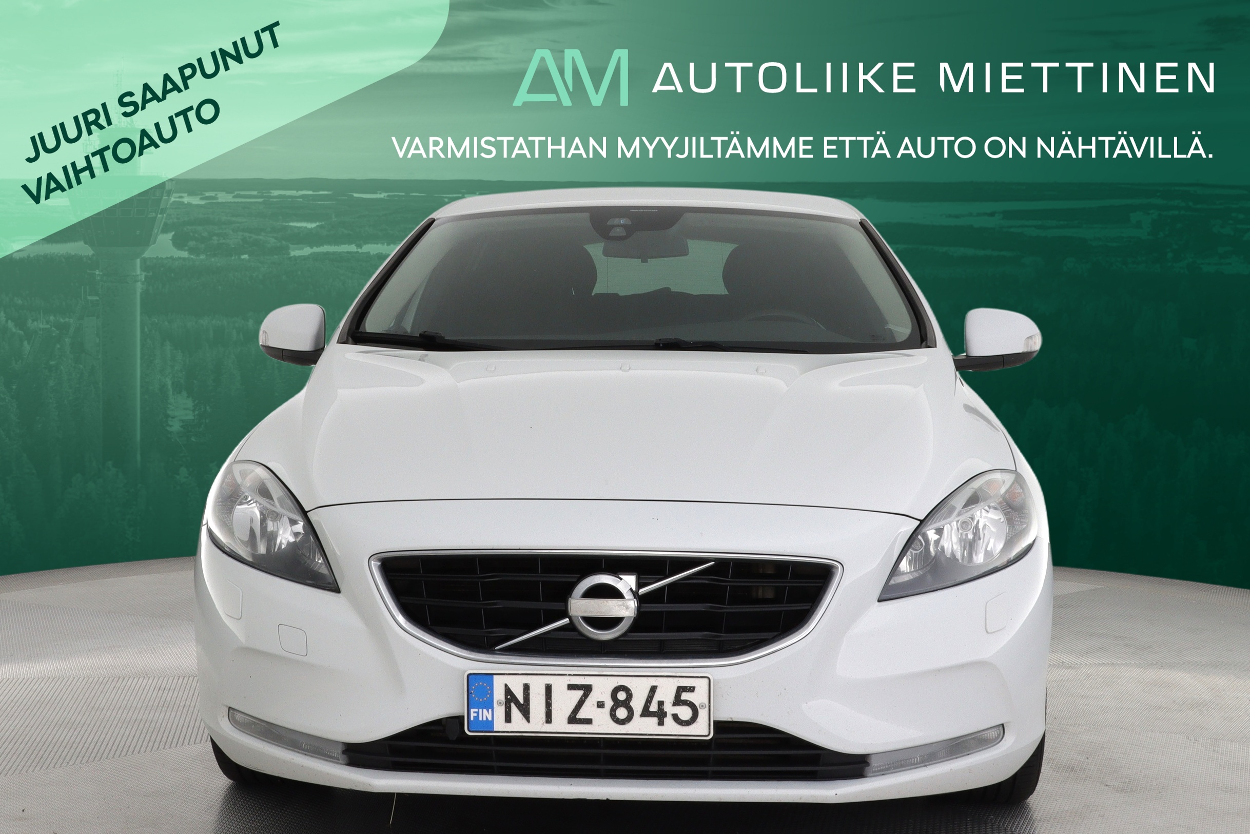 VOLVO V40 2012