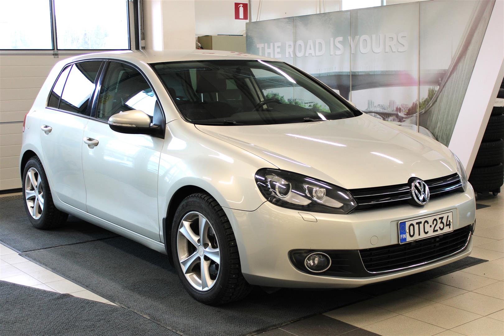 VOLKSWAGEN GOLF 2012