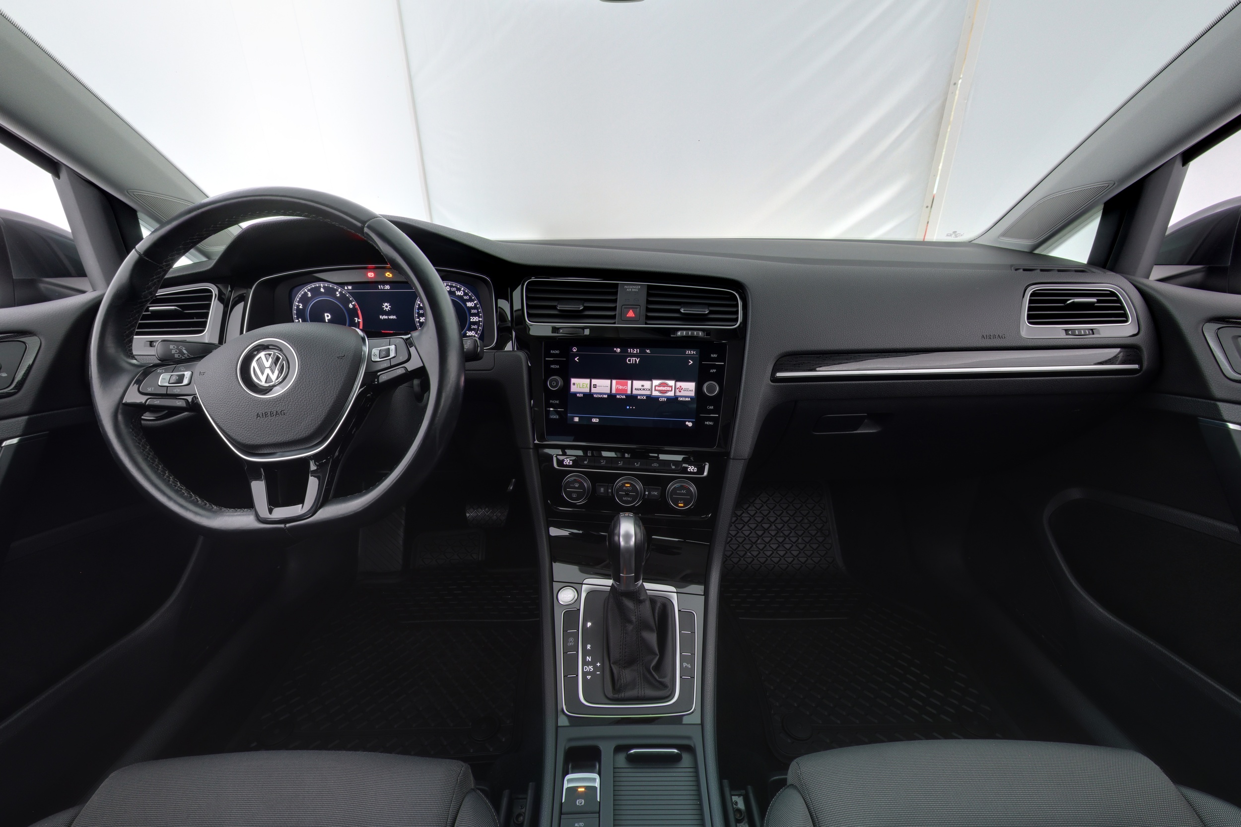 VOLKSWAGEN Golf 2019