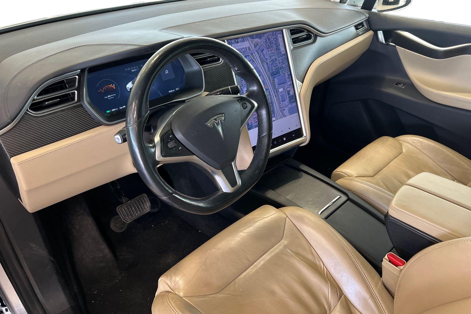 Tesla Model X 2017