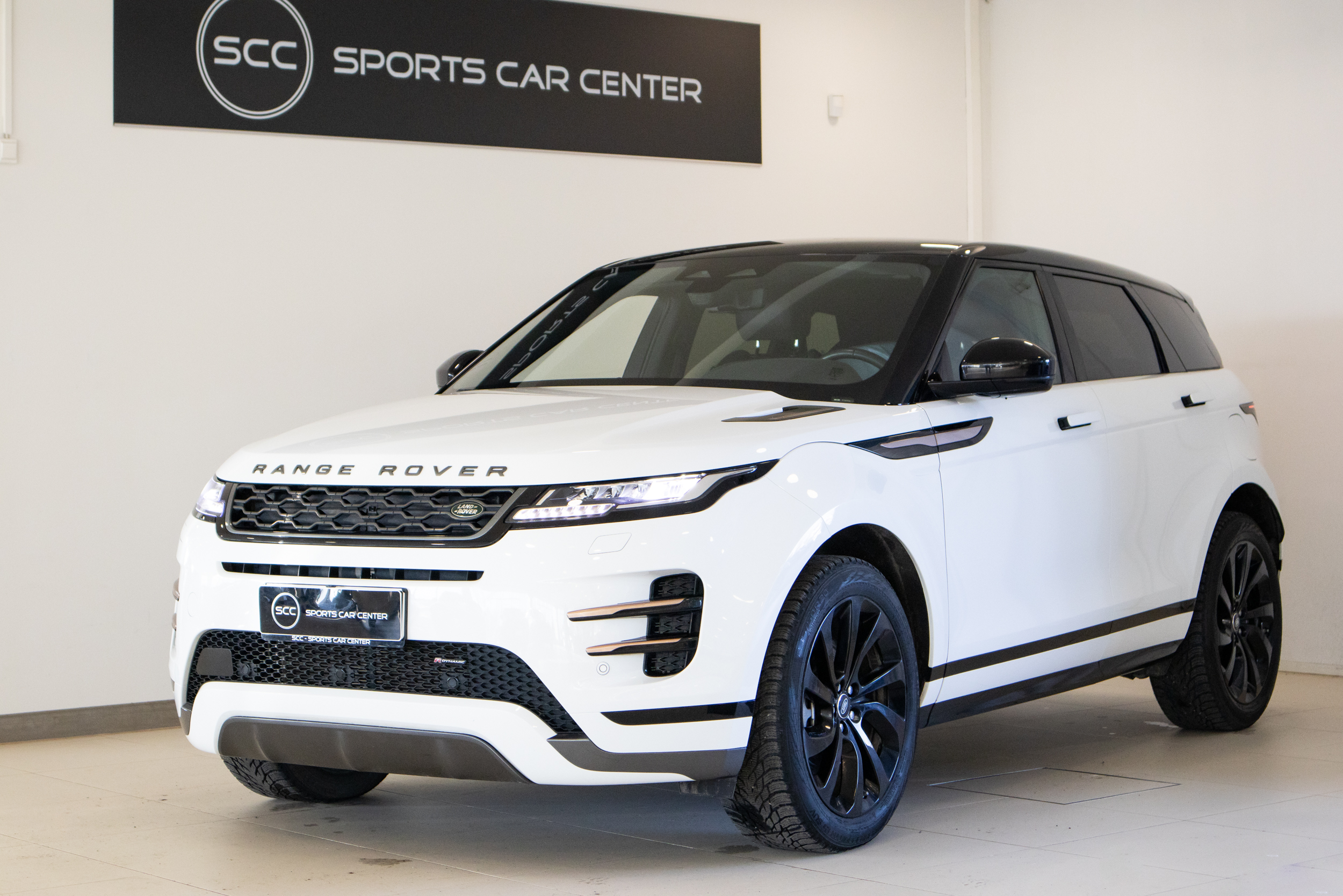 Land Rover Range Rover Evoque P300e Plug-in hybrid AWD R-Dynamic S  // Merkkihuollettu / ACC / Nahkaverhoilu / Cold Climate / 1-om