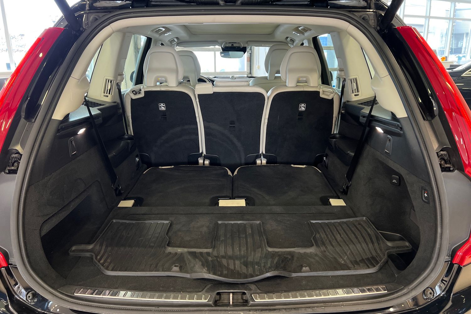 Volvo XC90 T8 Twin Engine AWD Inscription aut // Bowers & Wilkins / 360- kamera / Panorama / 4-alue ilmastointi