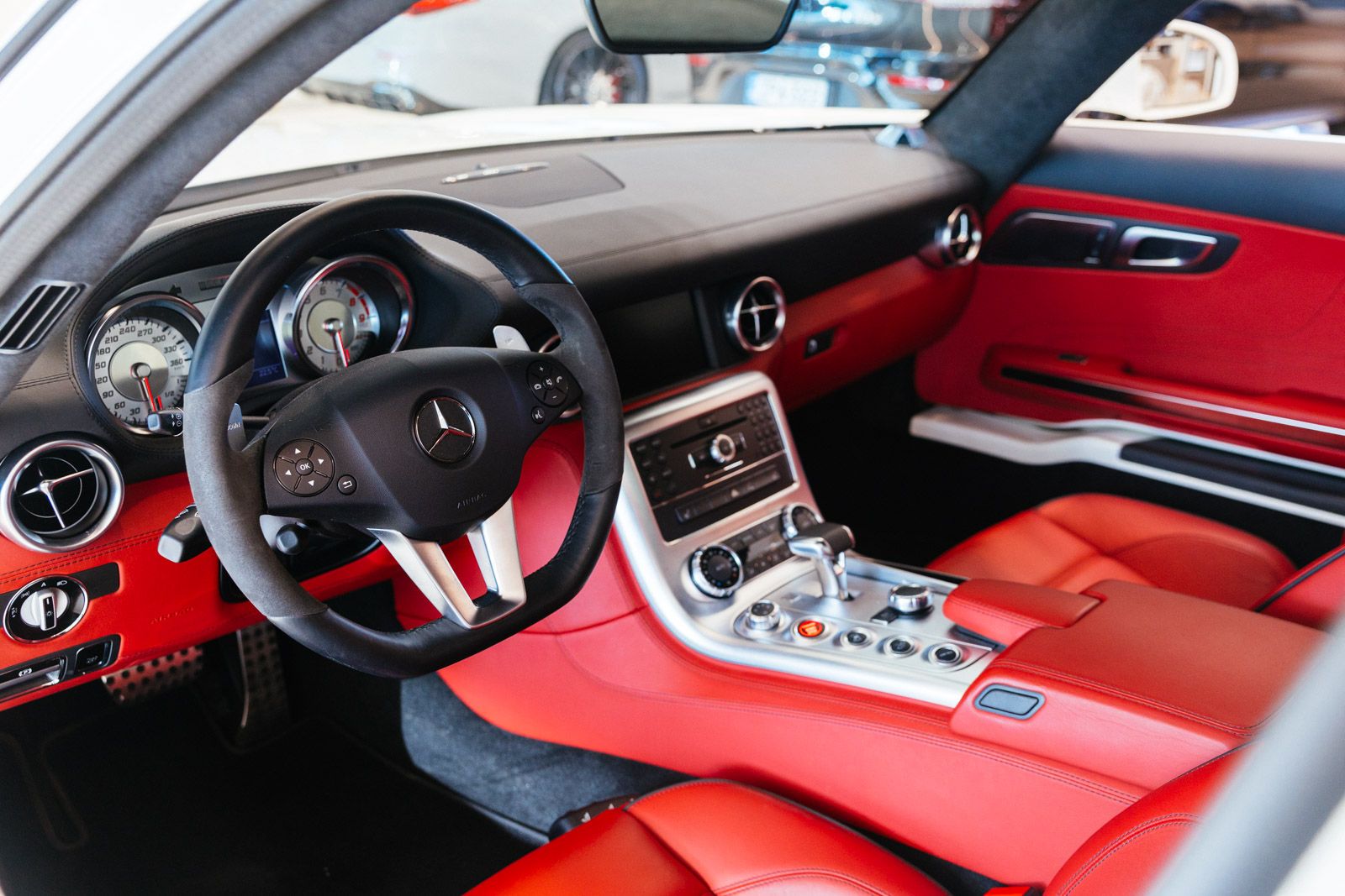 Mercedes-Benz SLS AMG 2010