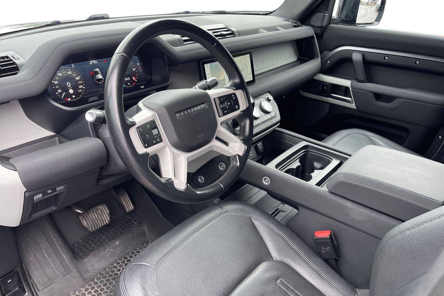 Land Rover Defender 2021