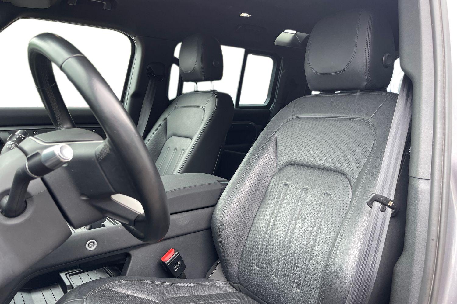 Land Rover Defender 2021