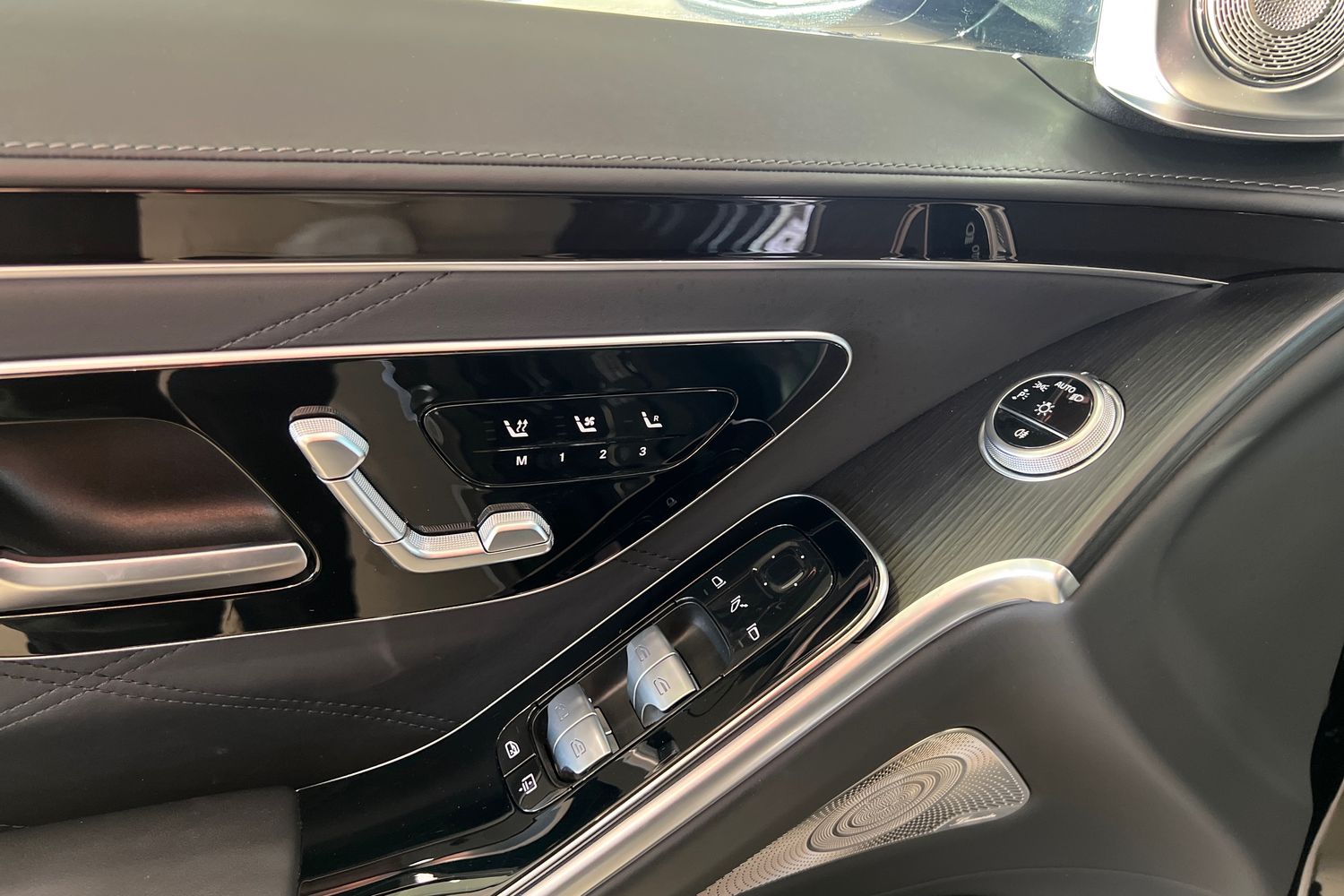 Mercedes-Benz S 2024