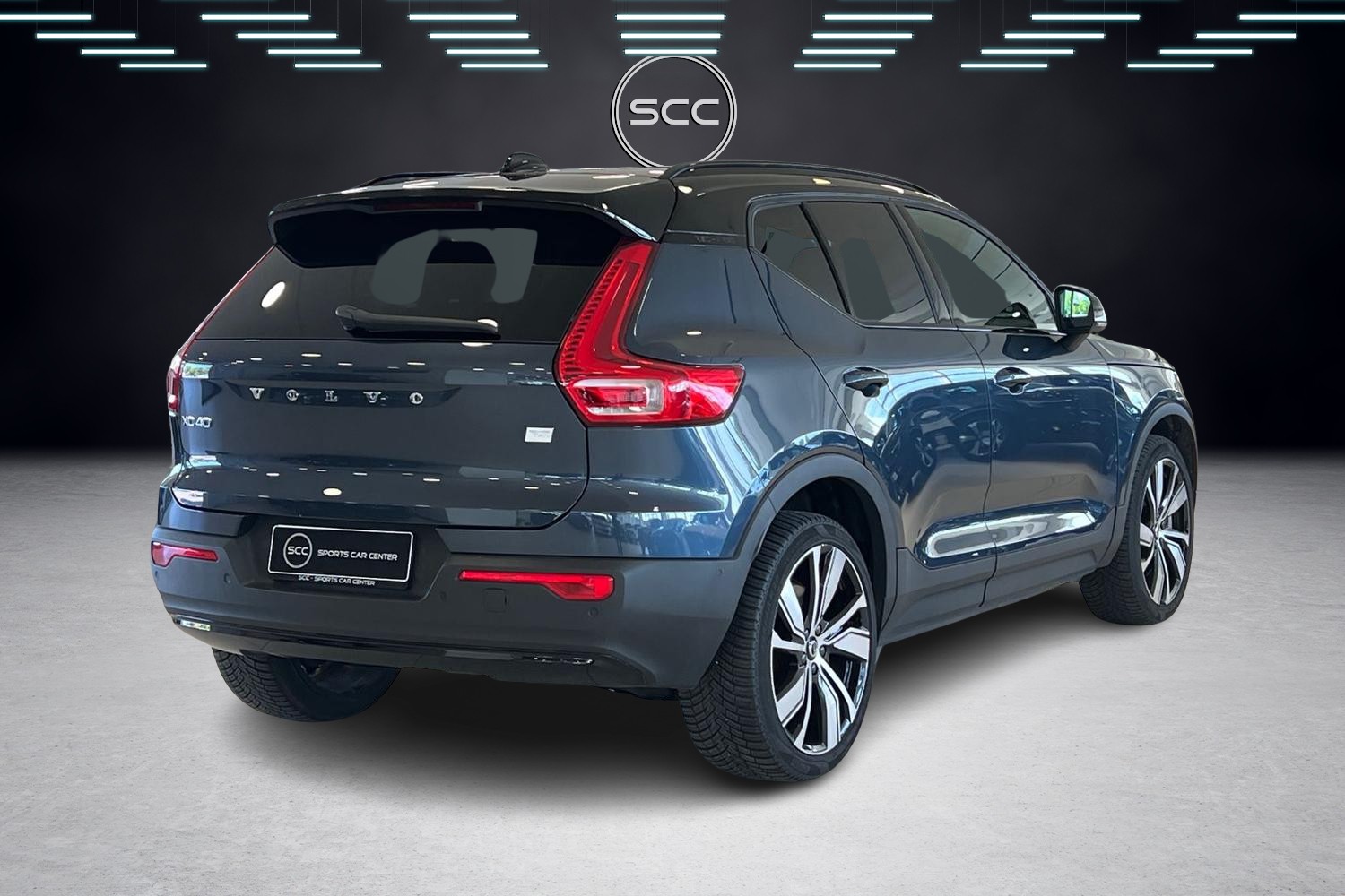 Volvo XC40 Recharge Twin Pro AWD // ALV-väh.kelpoinen / 360 kamera / Lämpöpumppu / Panoraama / Muistipenkki