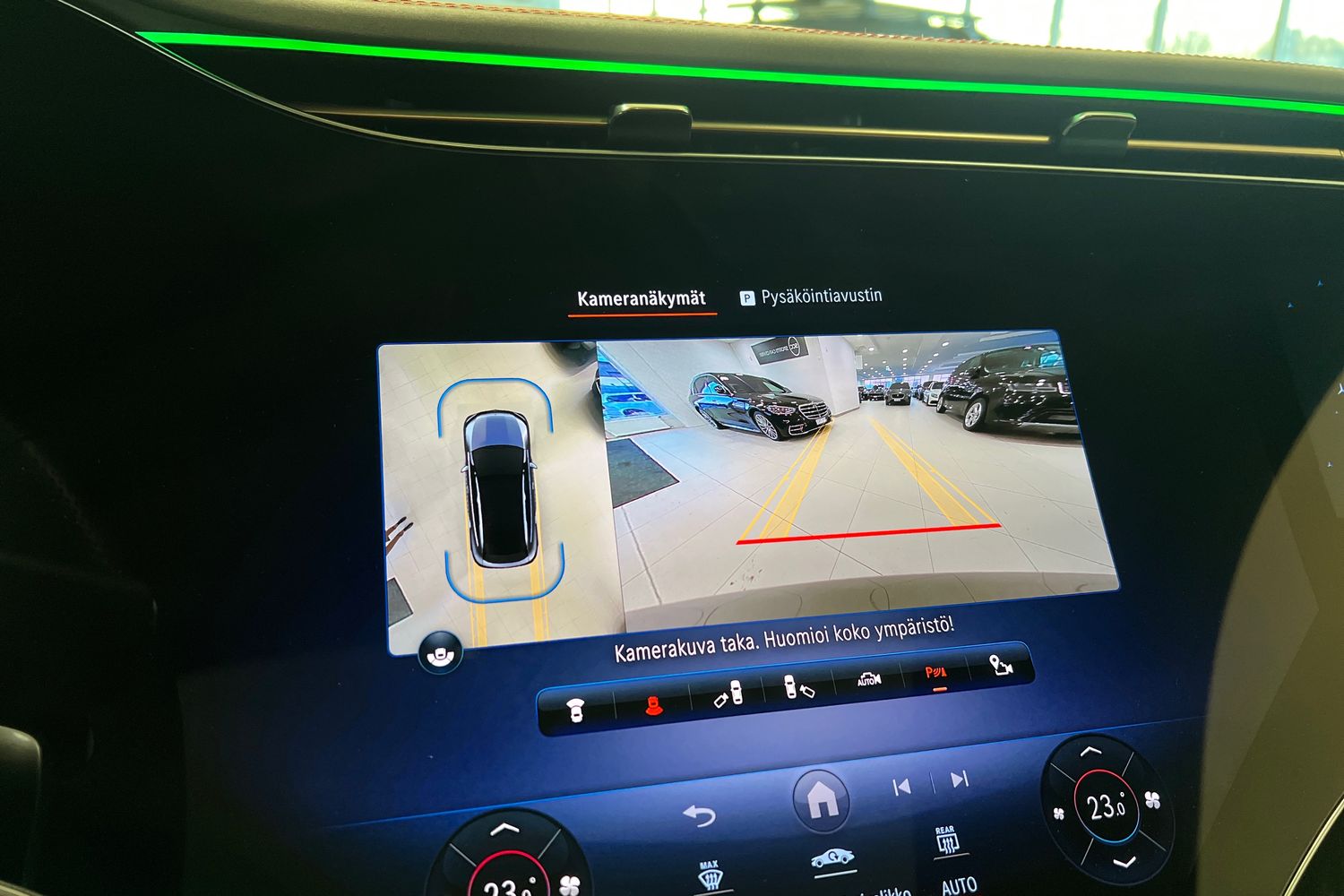 Mercedes-Benz EQE SUV 2024