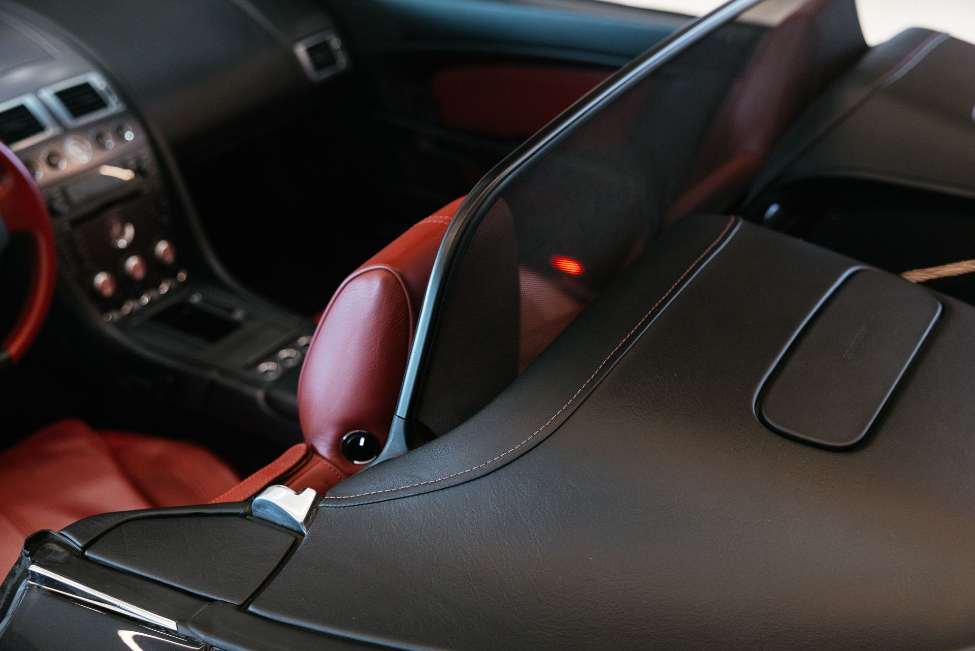 Aston Martin Vantage 2008