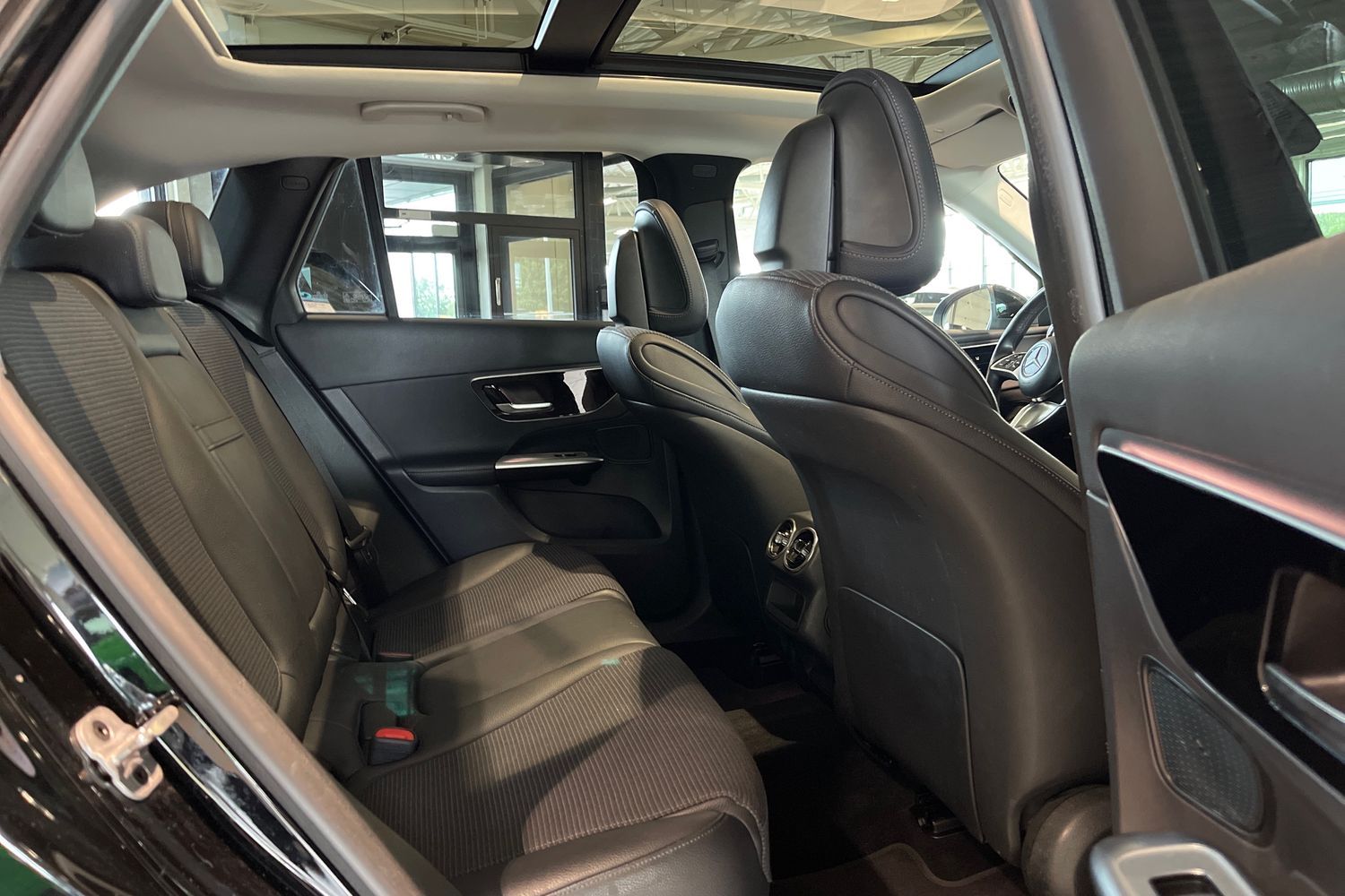Mercedes-Benz GLC 2023