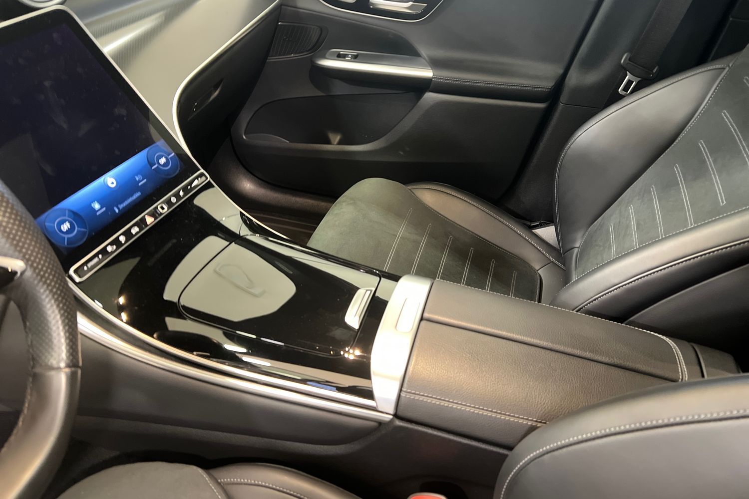 Mercedes-Benz GLC 2023