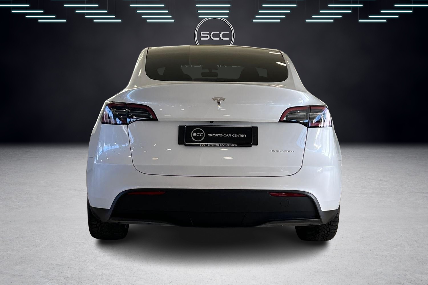 Tesla Model Y Long Range, Autopilotti, Kamera, Panoraama, 2x renkaat