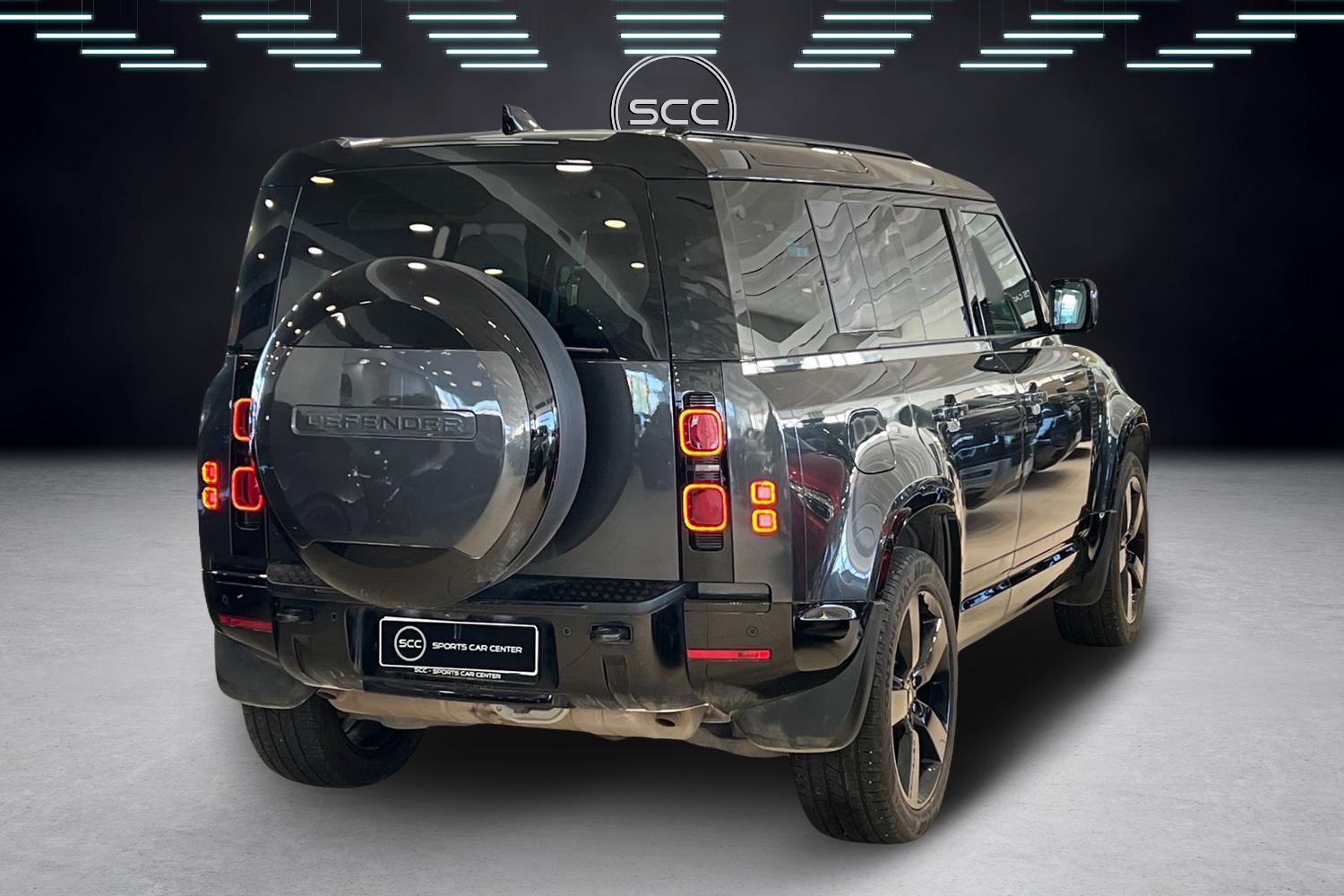 Land Rover Defender 2025