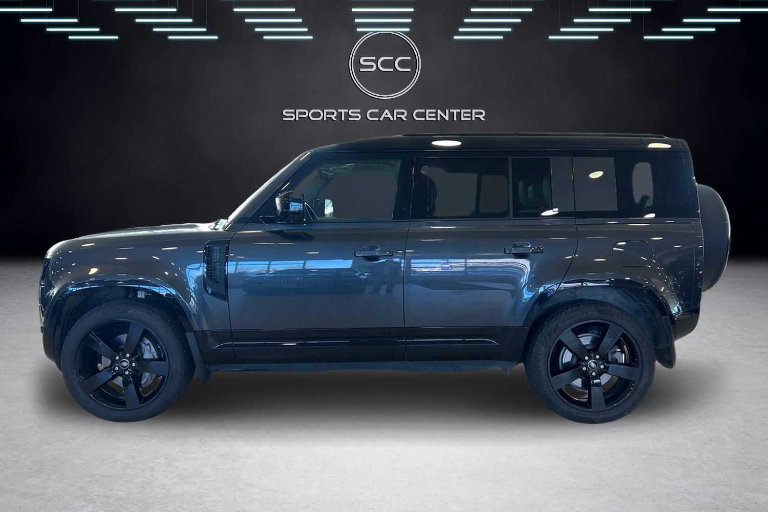 Land Rover Defender 2025