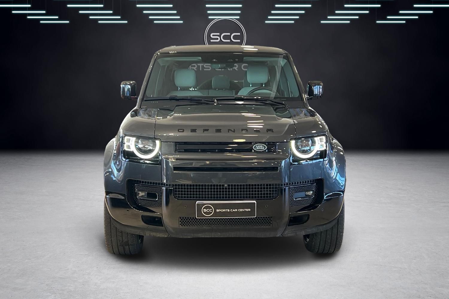 Land Rover Defender 2025