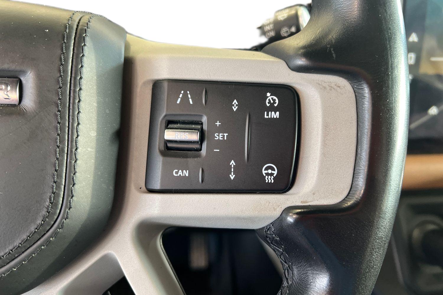 Land Rover Defender 2022
