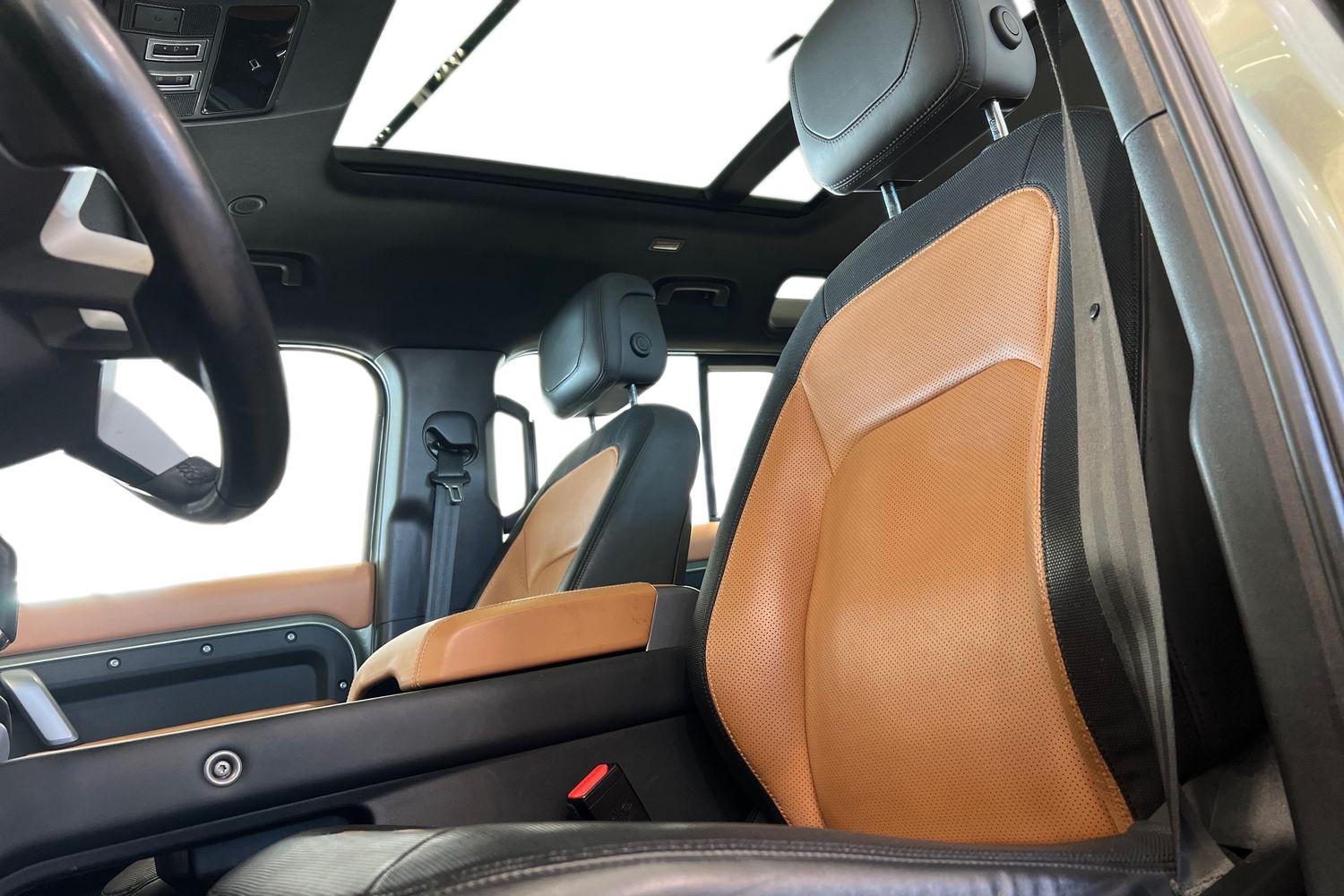 Land Rover Defender 2022