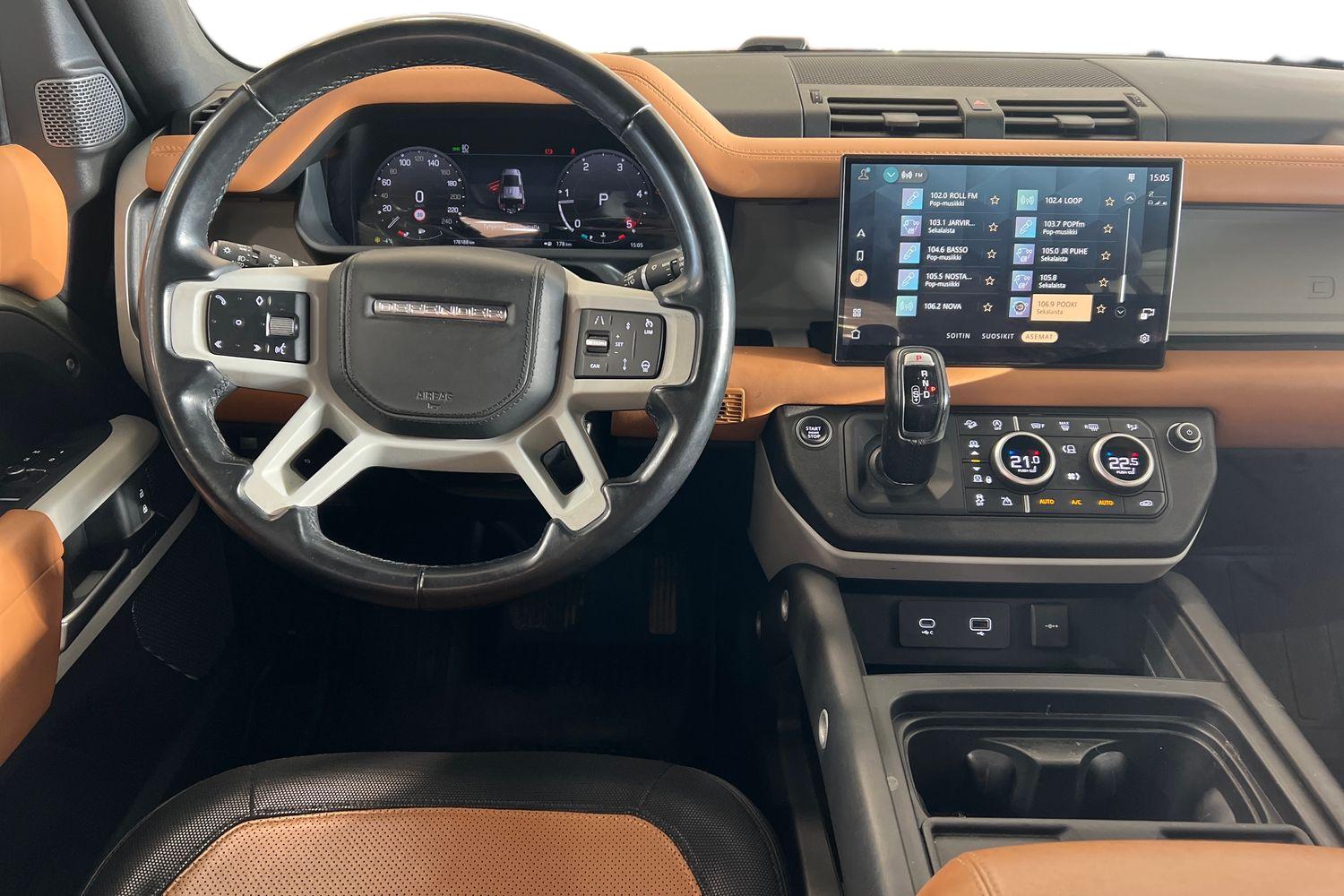 Land Rover Defender 2022