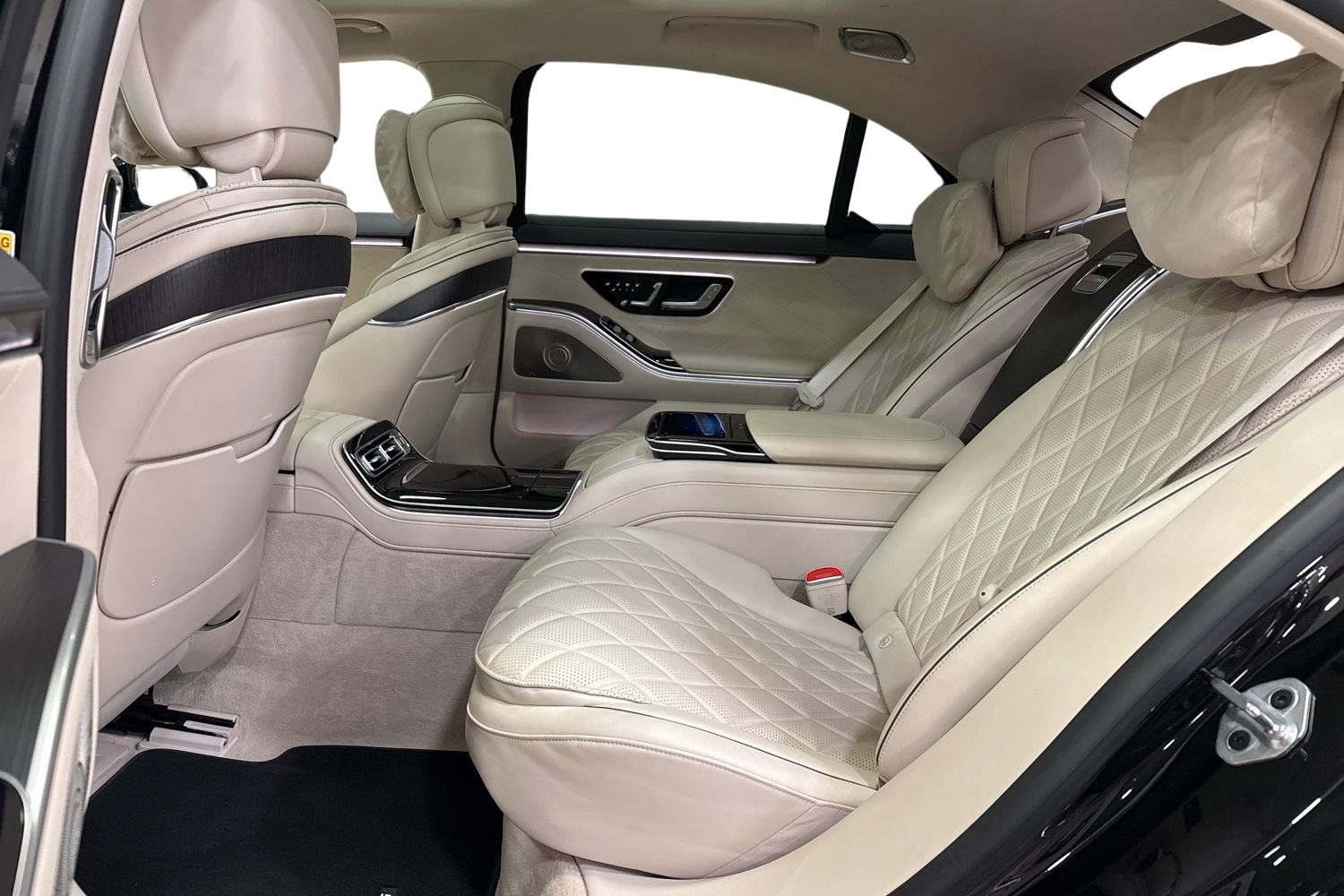 Mercedes-Benz S 580 e 4MATIC L // Business Class -paketti / Burmester® High-End 4D / Exclusive-Paketti / First Class