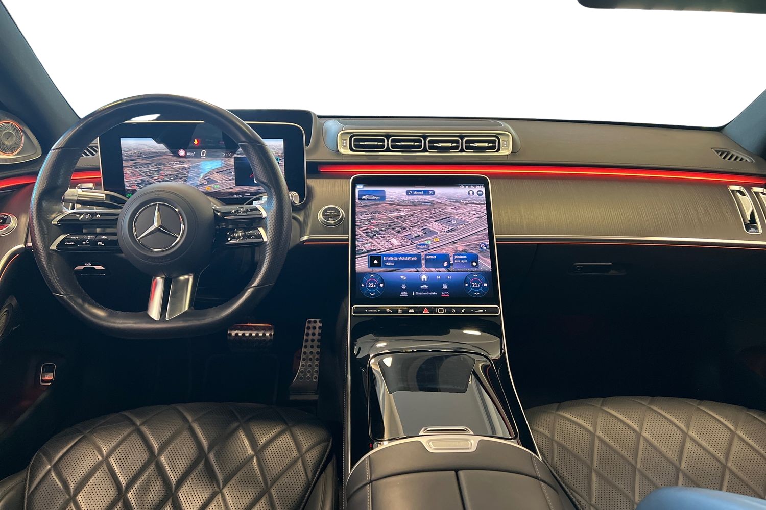 Mercedes-Benz S 500 4MATIC L AMG // Business Class / Chauffeur / Hieronta  / Panorama /  Burmester / HUD / 360°