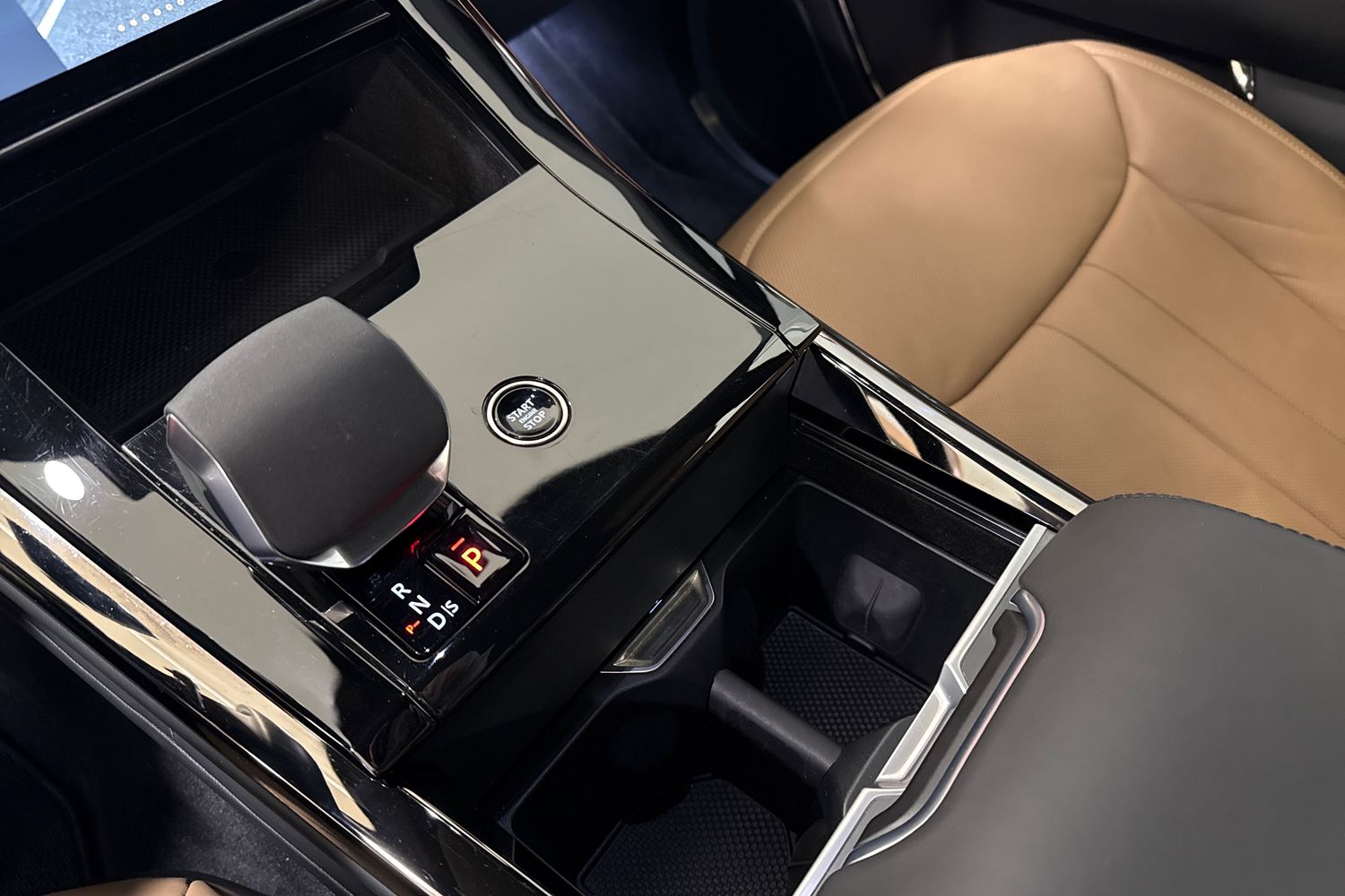 Land Rover Range Rover Sport 2025