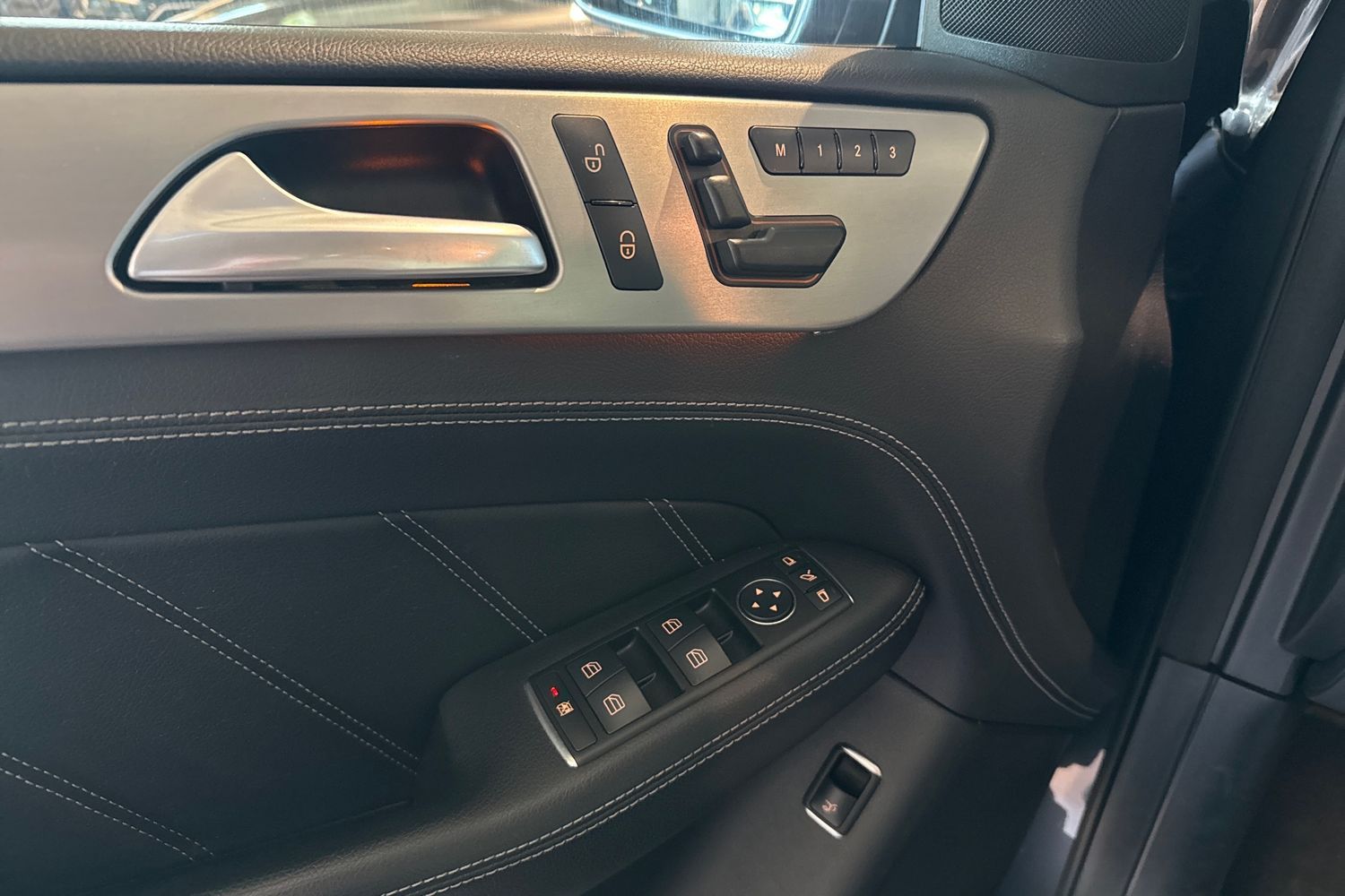 Mercedes-Benz ML 63 AMG 2012