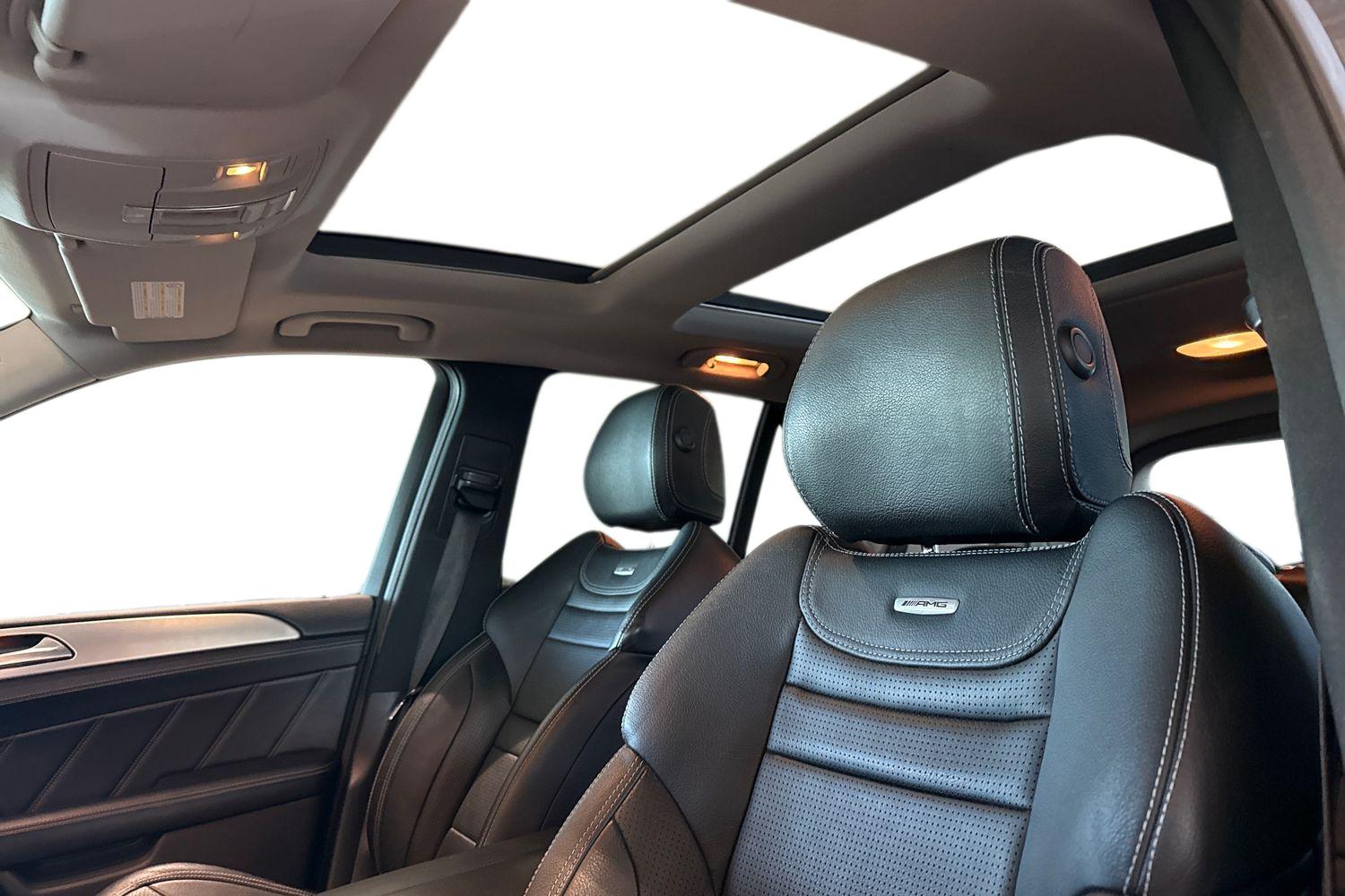 Mercedes-Benz ML 63 AMG 2012