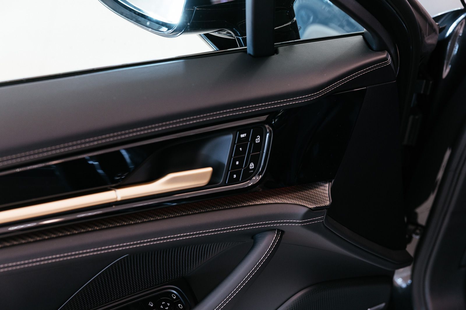 Porsche Panamera 2025