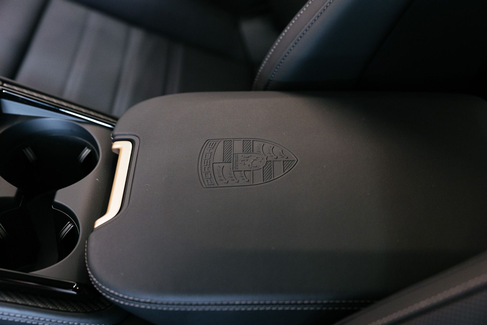 Porsche Panamera 2025