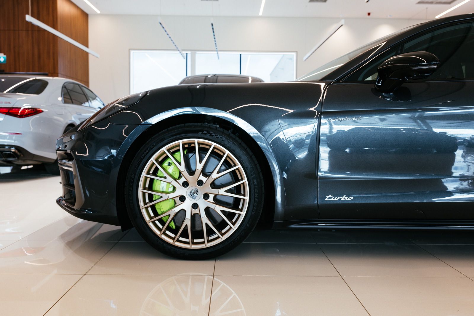 Porsche Panamera 2025