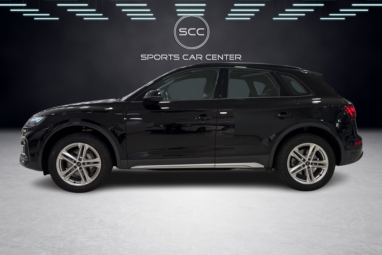 Audi Q5 Advanced 50 TFSI e 220 kW quattro S tronic // Urheiluistuimet / Kamera / MMI Navi / Vakionop.säädin