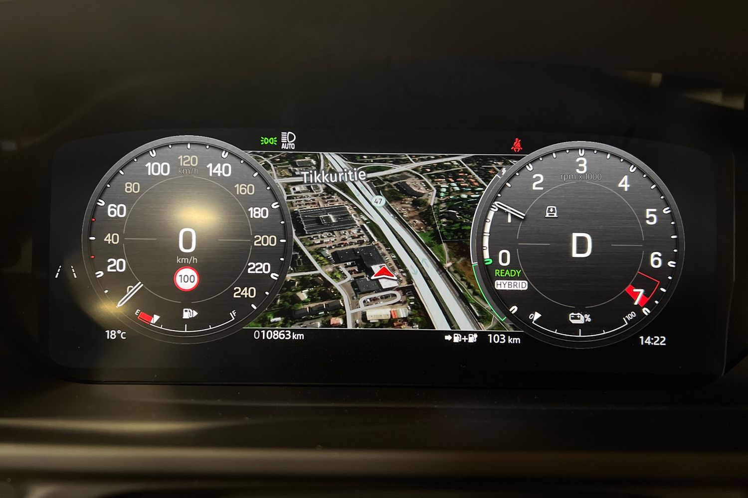 Land Rover Defender 2025