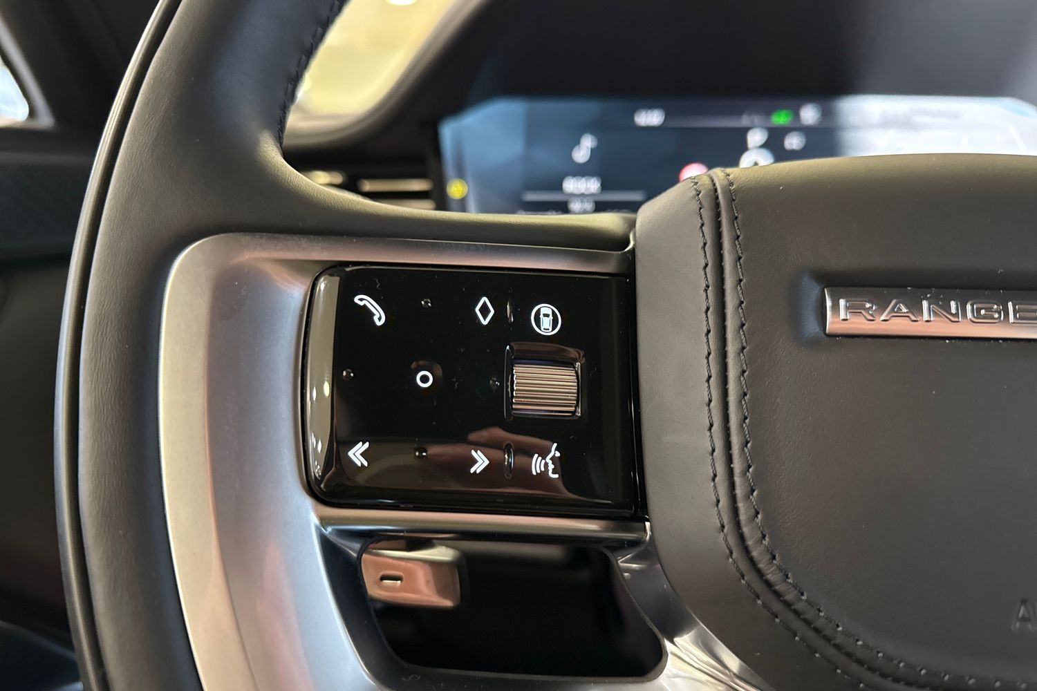 Land Rover Range Rover 2025