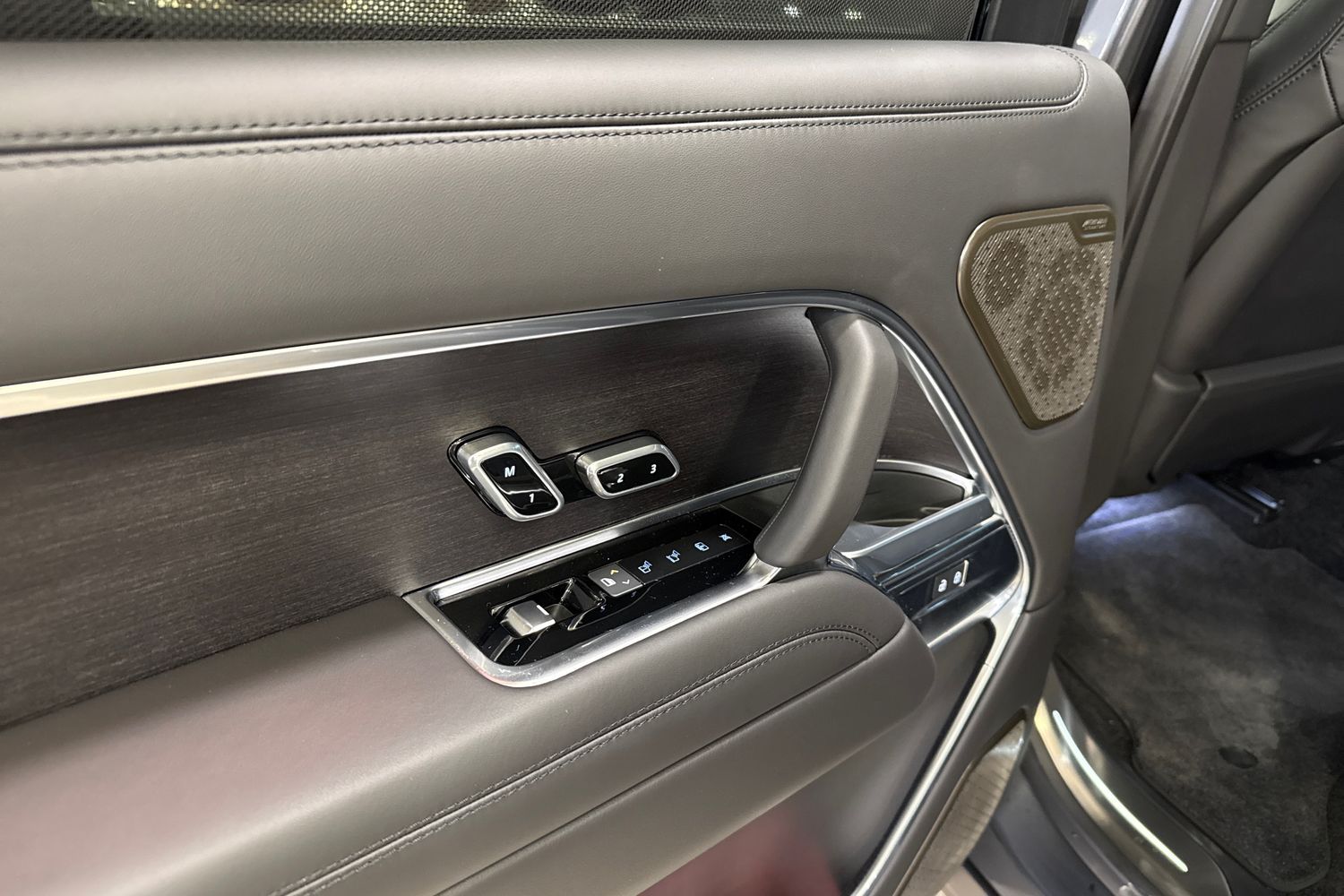 Land Rover Range Rover 2025