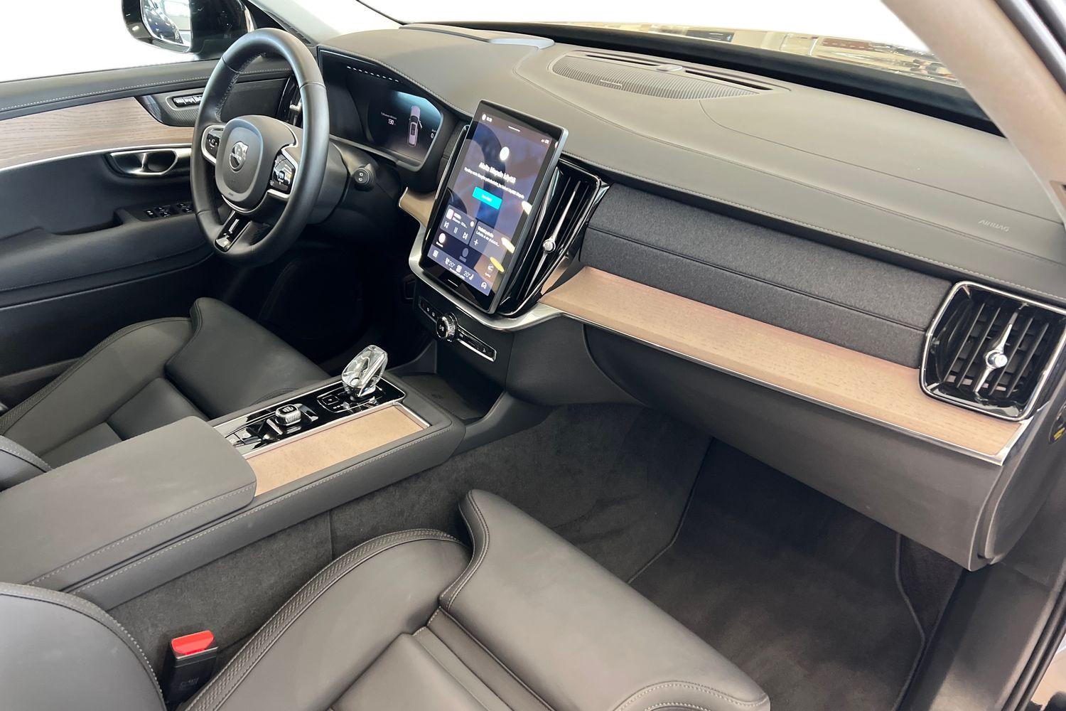 Volvo XC90 2025
