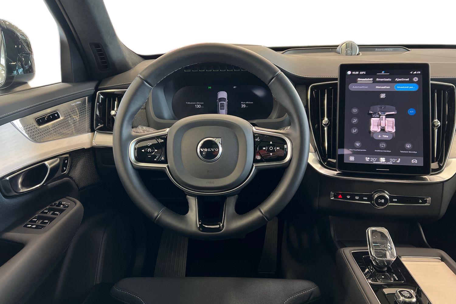 Volvo XC90 2025