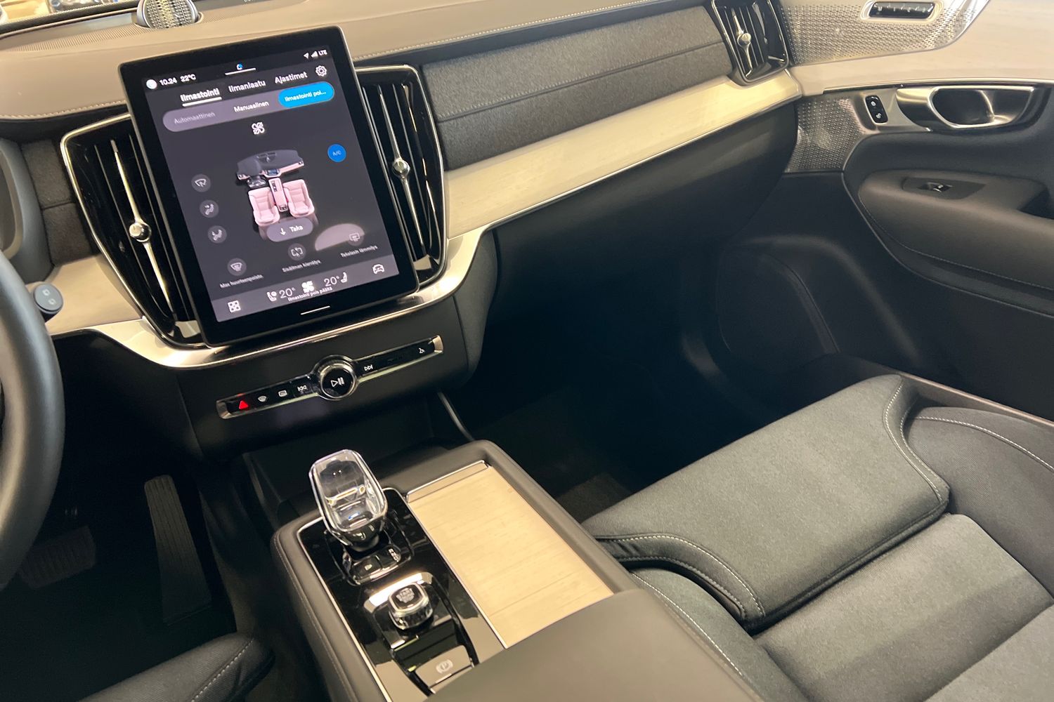 Volvo XC90 2025