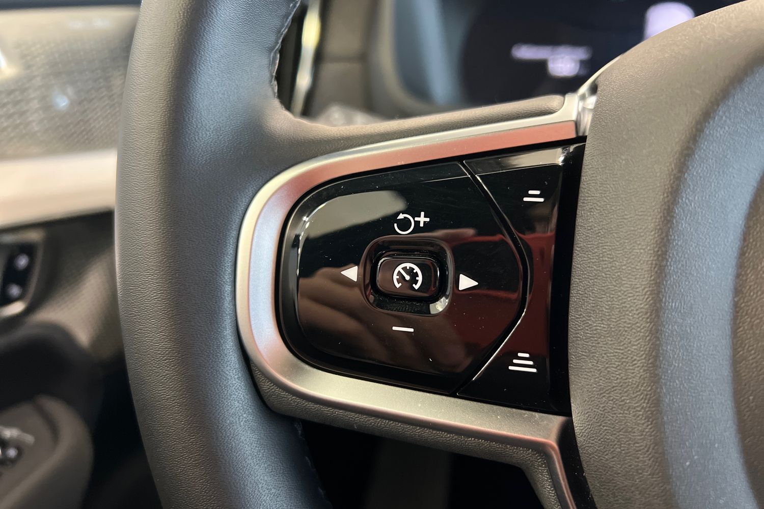 Volvo XC90 2025