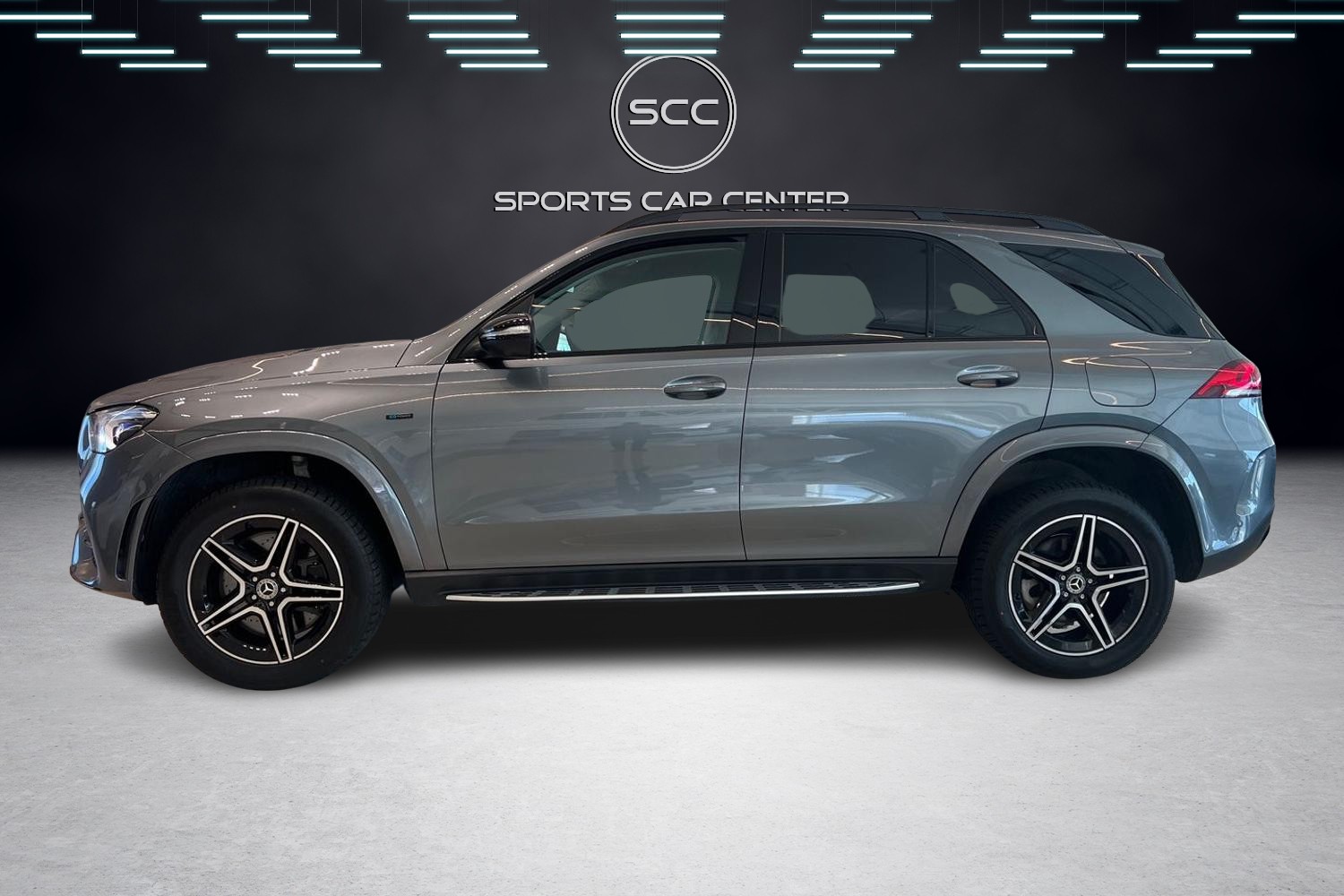 Mercedes-Benz GLE 350 de 4MATIC AMG / Airmatic / Ajoavustinpaketti / 60kW Pikalataus / 360° / MB Koukku / Nappanahka