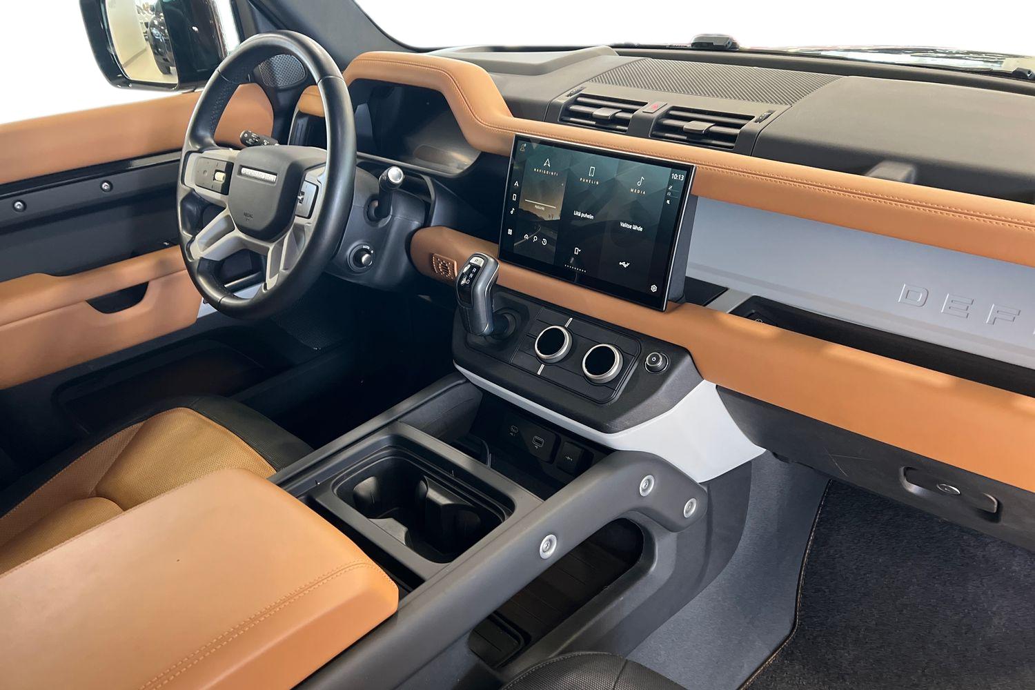 Land Rover Defender 2023