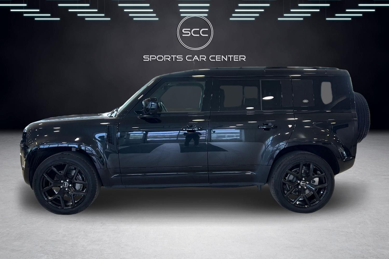 Land Rover Defender 2023