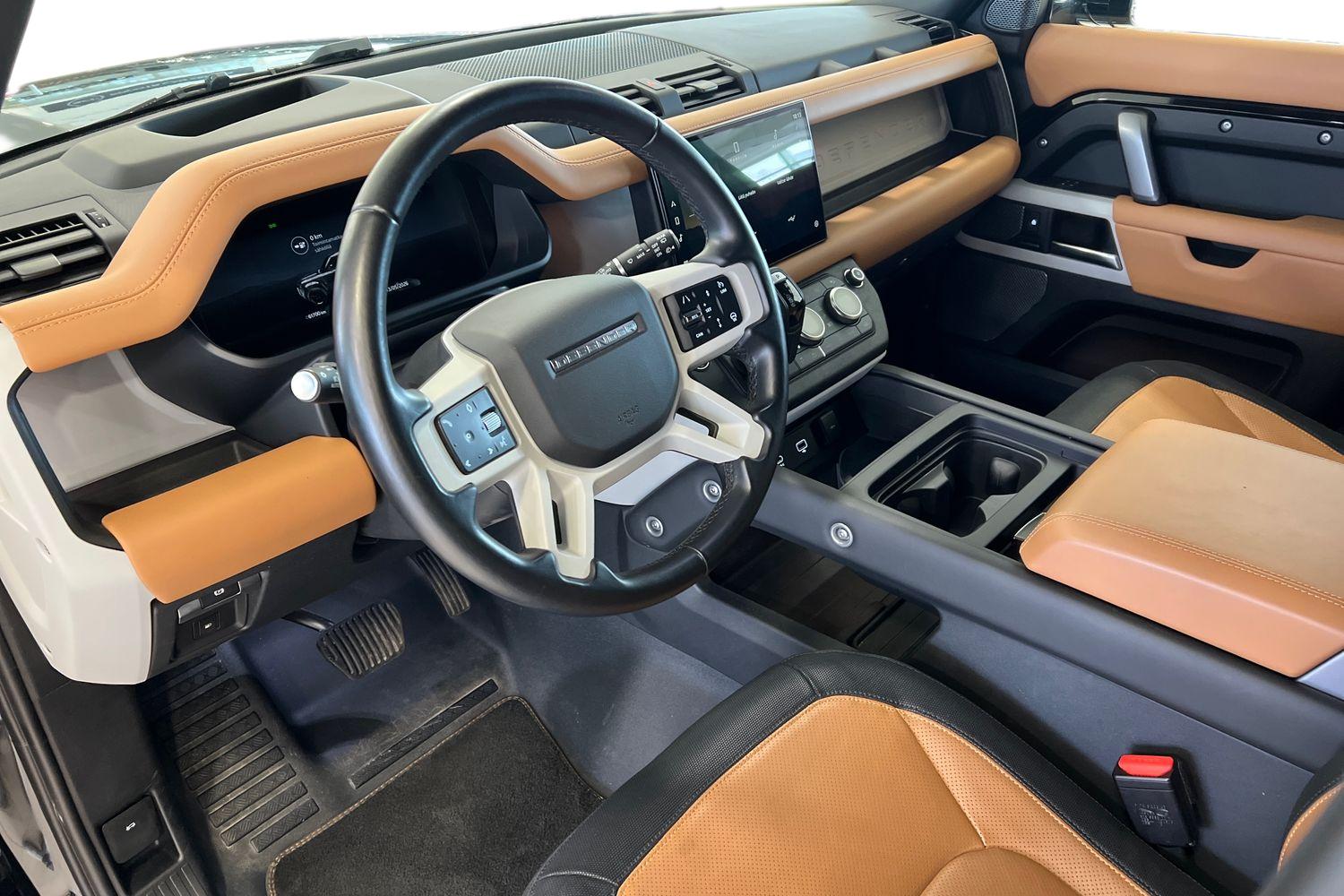 Land Rover Defender 2023