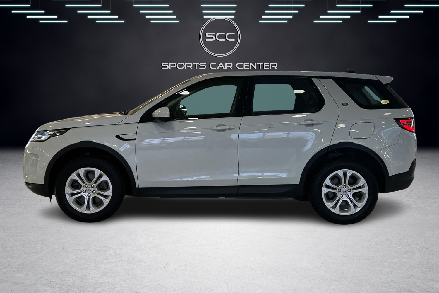 Land Rover Discovery Sport P300e Plug-in Hybrid AWD Auto S // Driver Assist Pack / 3D Camera / Nahkaverhoilu / LED