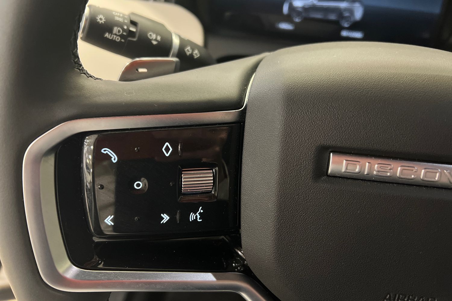 Land Rover Discovery Sport 2024