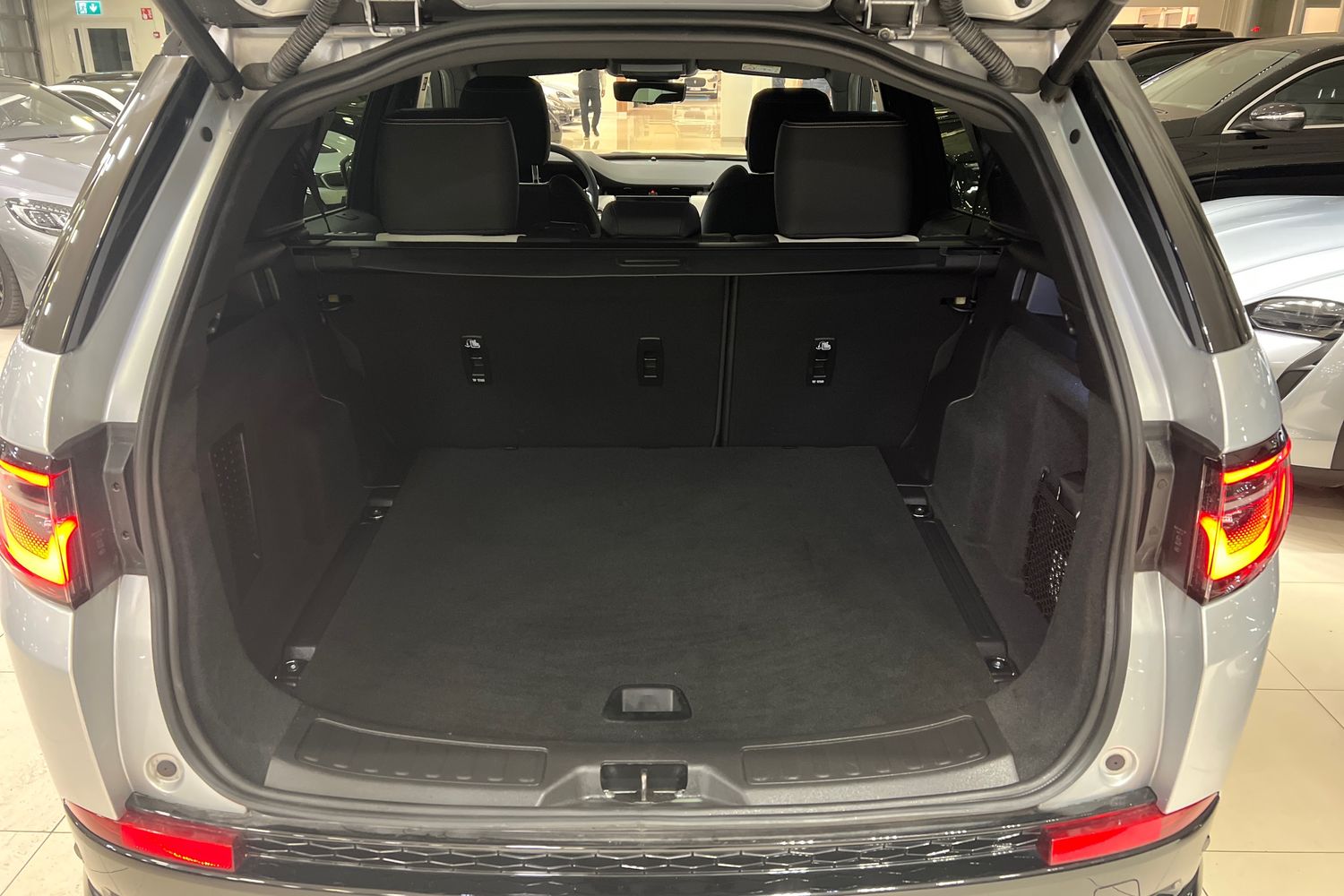 Land Rover Discovery Sport 2024